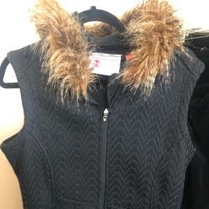 Spyder ski vest with fur trimmed hoodie